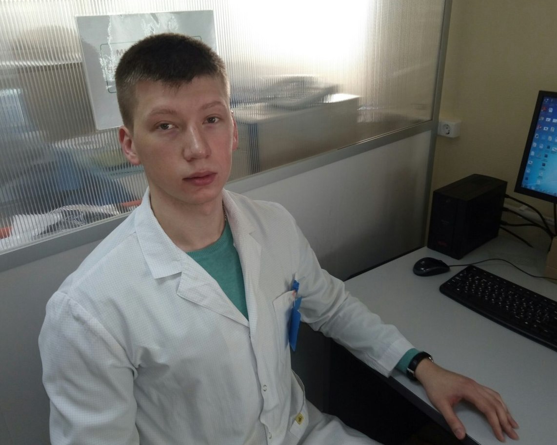 Денис Борисов