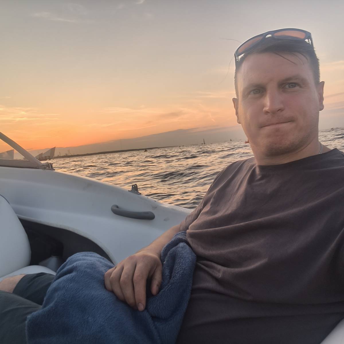 Максим Швец