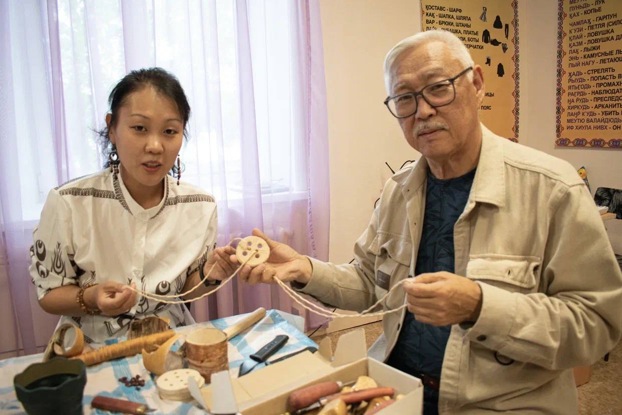 Что осталось на память о юбилее Николаевска-на-Амуре
На 175-летие родного города:

поучаствовала в мастер-классах по изготовлению нивхских музыкальных инструментов «угрш» - «пуговица», «корх» - погрем... | Сетка — социальная сеть от hh.ru