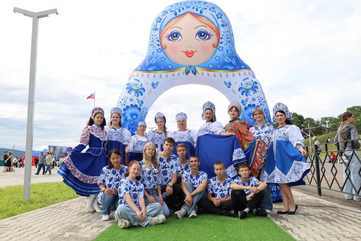 Что осталось на память о юбилее Николаевска-на-Амуре
На 175-летие родного города:

поучаствовала в мастер-классах по изготовлению нивхских музыкальных инструментов «угрш» - «пуговица», «корх» - погрем... | Сетка — социальная сеть от hh.ru