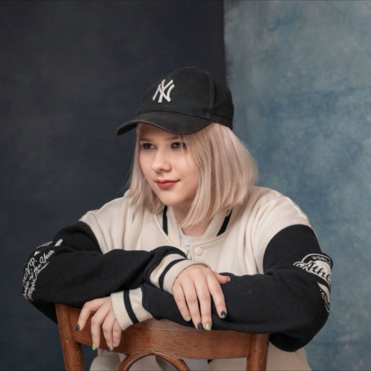 Елена Холина