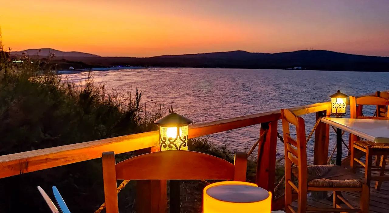 Что продакту полезно делать в отпуске (кроме отдыха)
Я сейчас в отпуске, хотя по каналу это не очень заметно 🙂 Вот захотелось порассуждать о том, что можно сделать полезного для себя в процессе | Сетка — социальная сеть от hh.ru