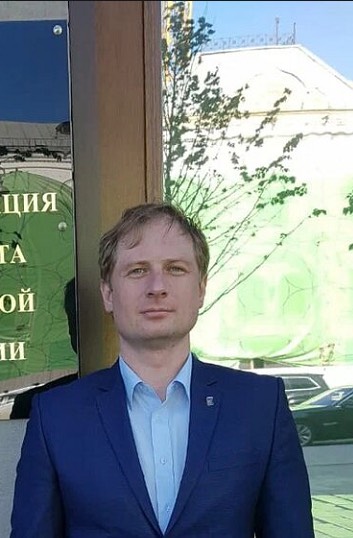 Сергей Исаков