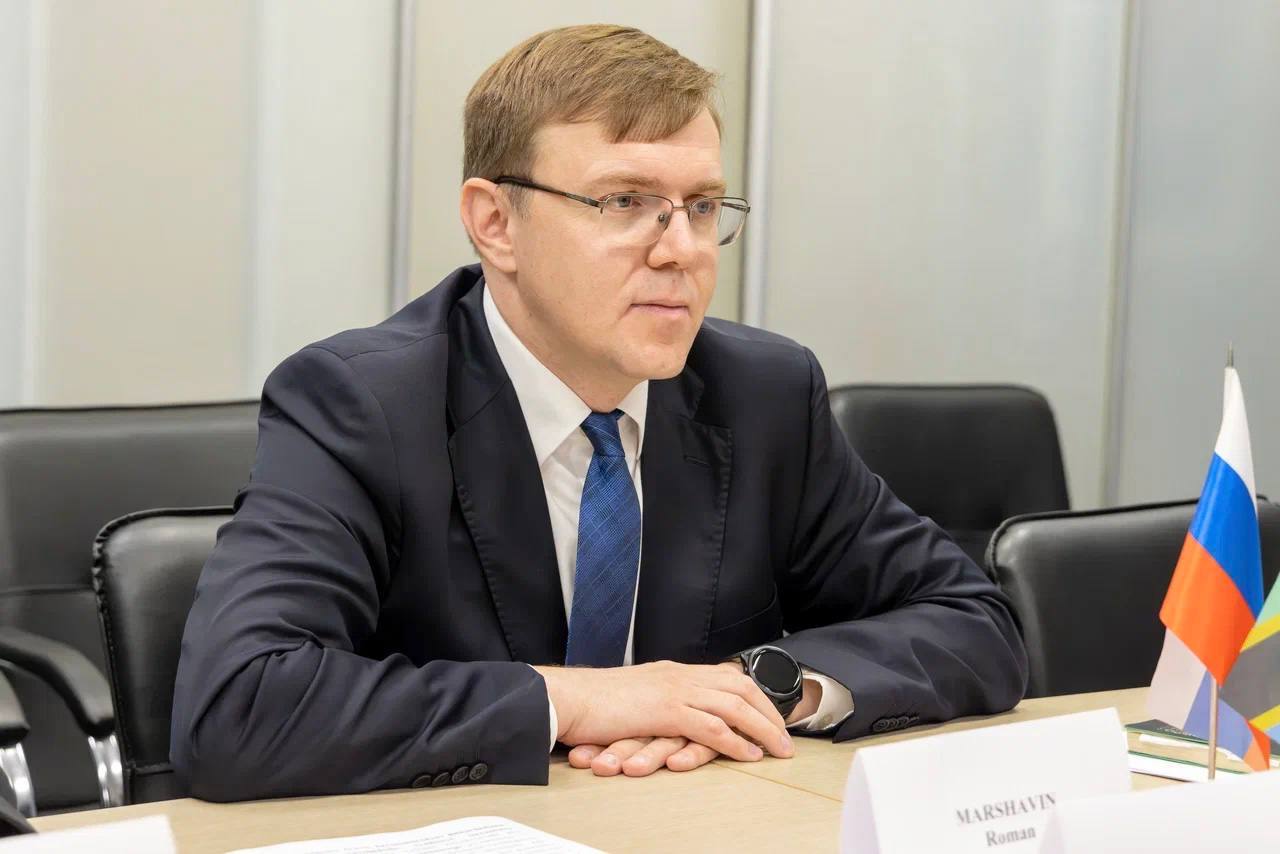 🇷🇺 🇹🇿 Россия и Танзания активизируют сотрудничество в энергетической сфере
Роман Маршавин провёл рабочую встречу с Послом Танзании в России Фредериком Кибутой | Сетка — социальная сеть от hh.ru