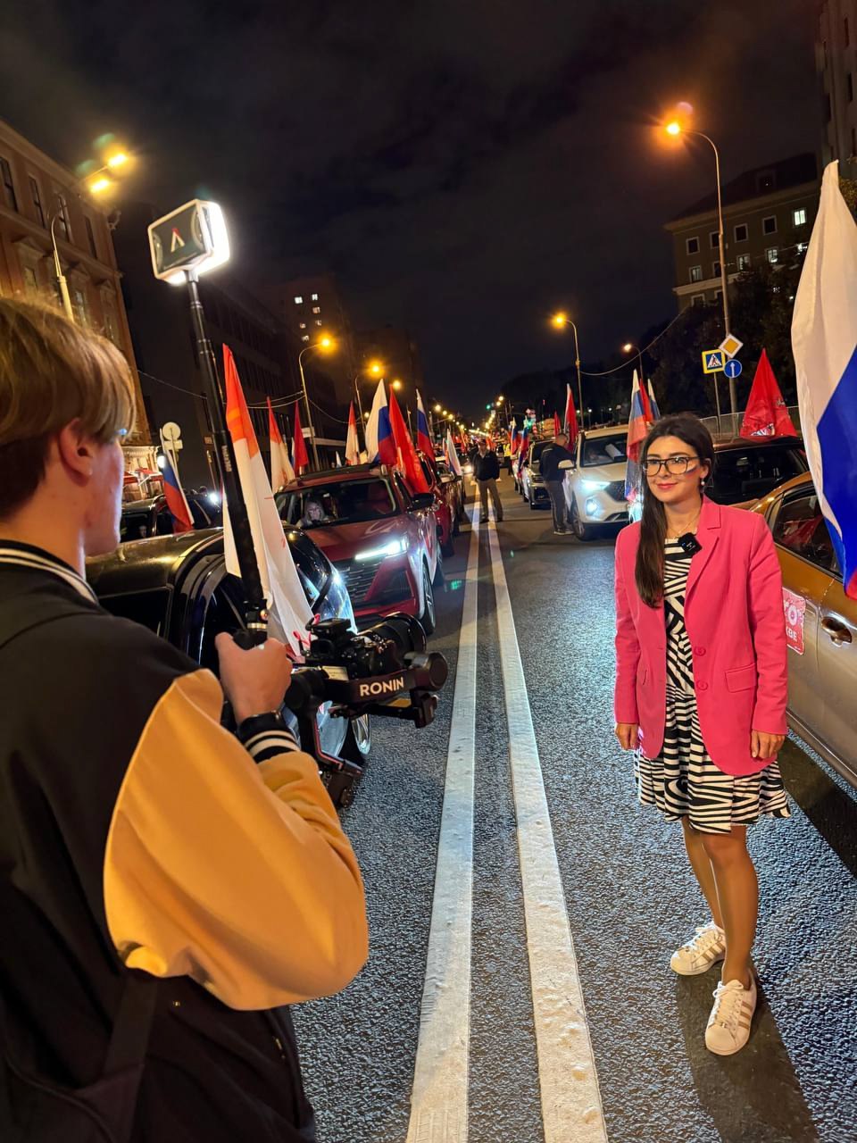 В ночь с 21 на 22 августа наша молодежь была в движении — буквально! 🚗🇷🇺
Ярко и с размахом отметили День Государственного флага молодые специалисты Мосводоканала! Они присоединились к масштабному ночн... | Сетка — социальная сеть от hh.ru