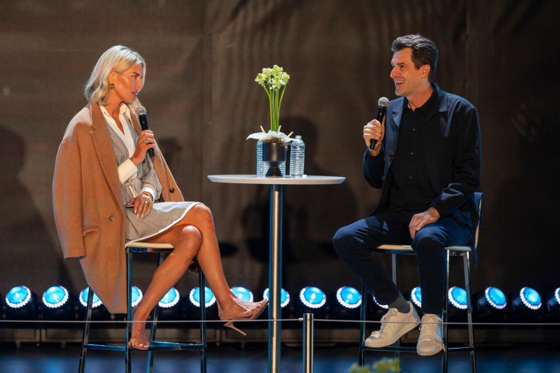 Monterey Car Week 2025-Global Stage Automotive Excellence
Fireside at Stargaze Theatre: Sports broadcaster Charissa Thompson in conversation with F1 director Joseph Kosinski during Pebble Beach | Сетка — социальная сеть от hh.ru