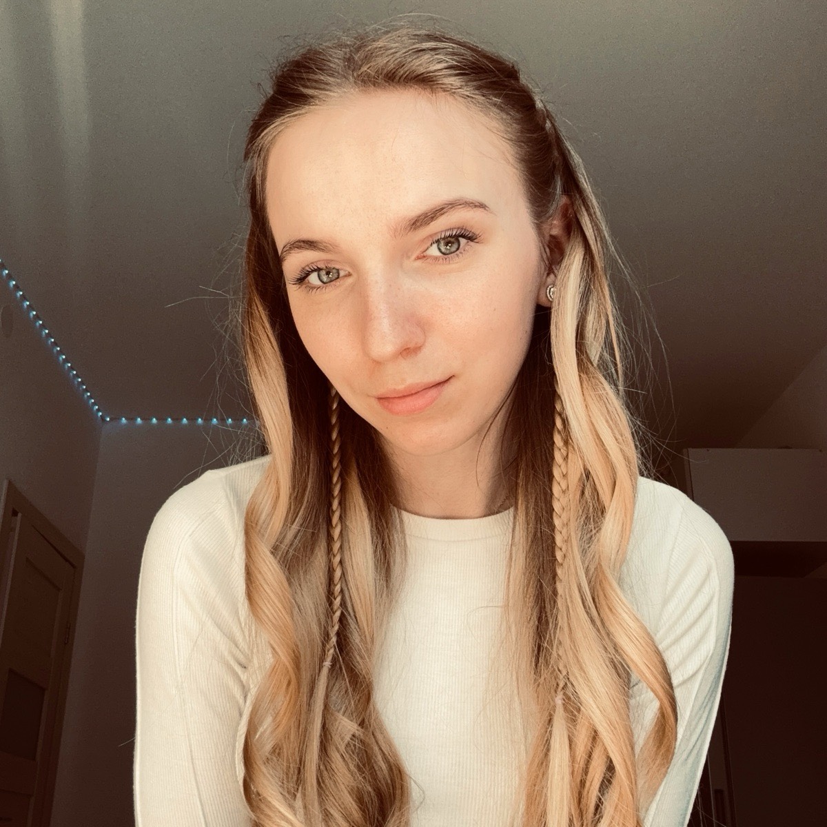 Уля Мельникова