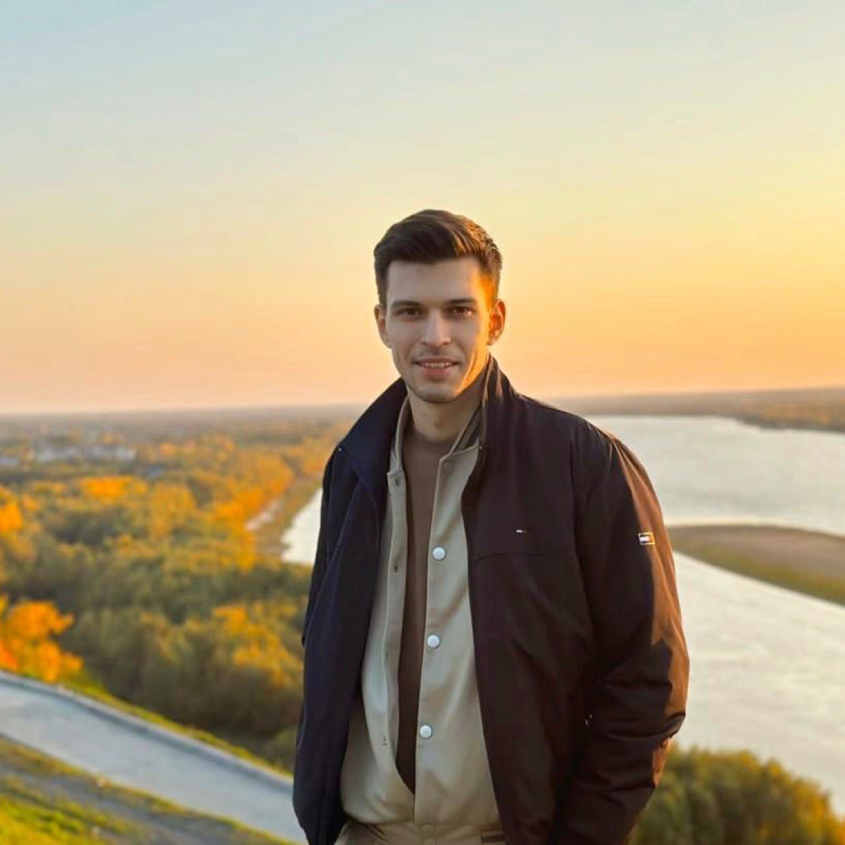 Руслан Бостанов | Сетка — социальная сеть от hh.ru