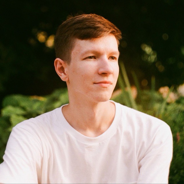 Илья Лягушенко