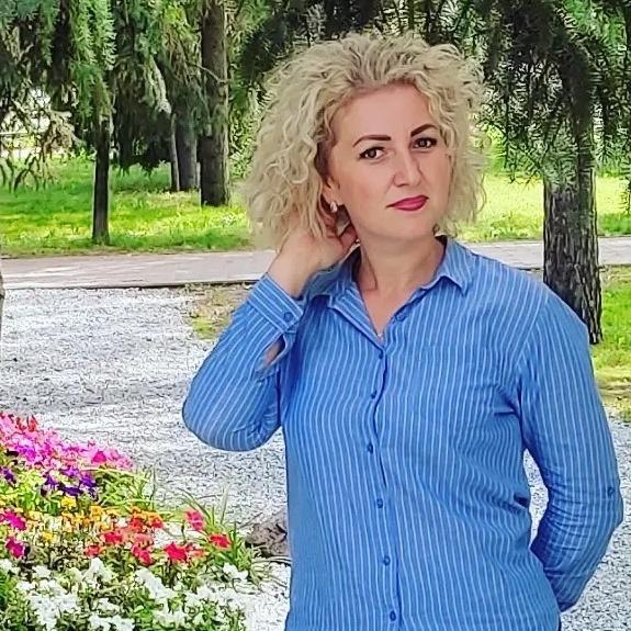 Анастасия Голозова