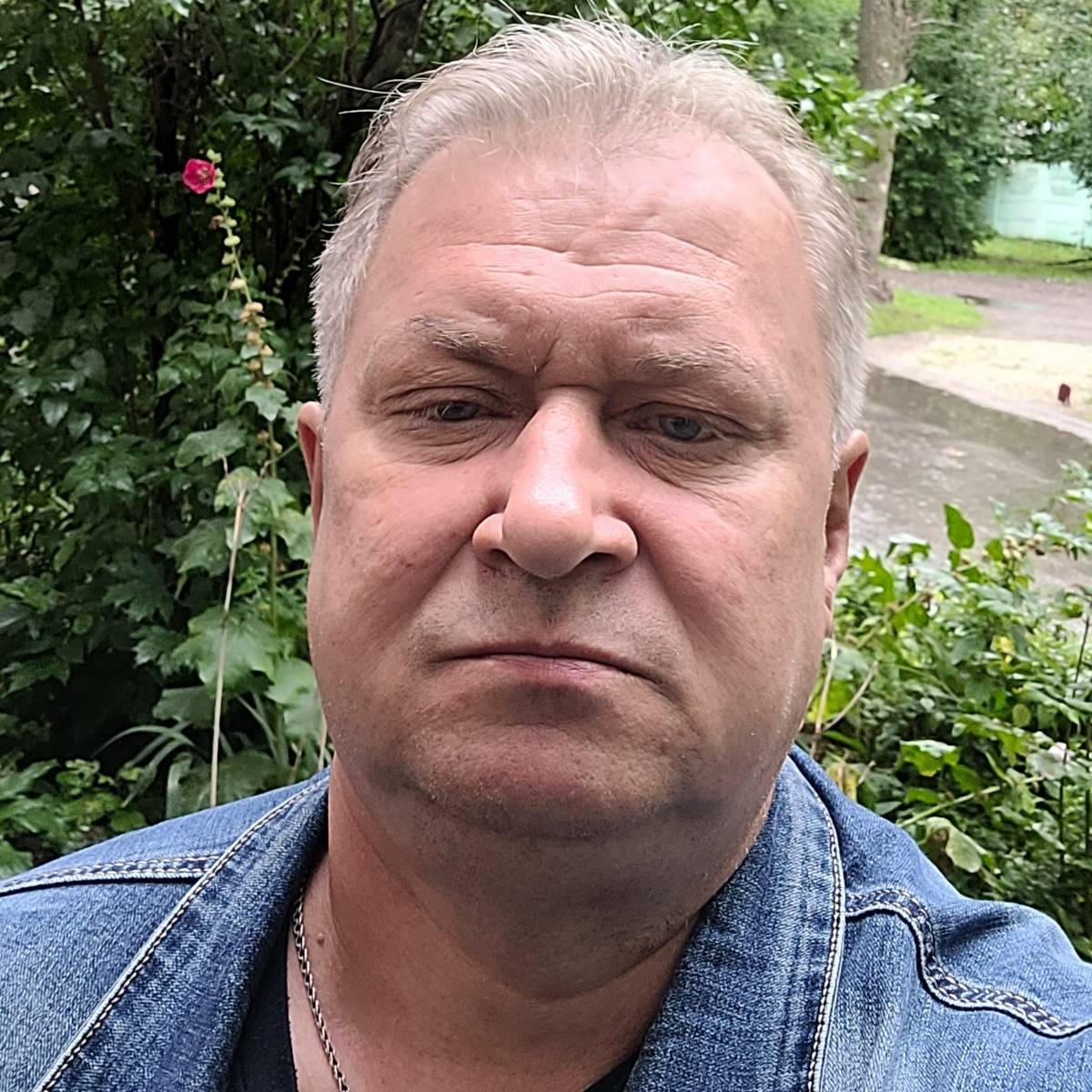 Сергей Адестов