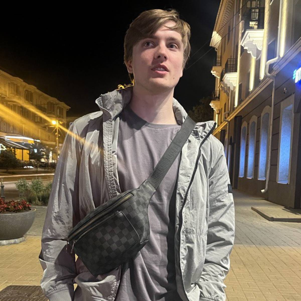 Владислав Гущарин