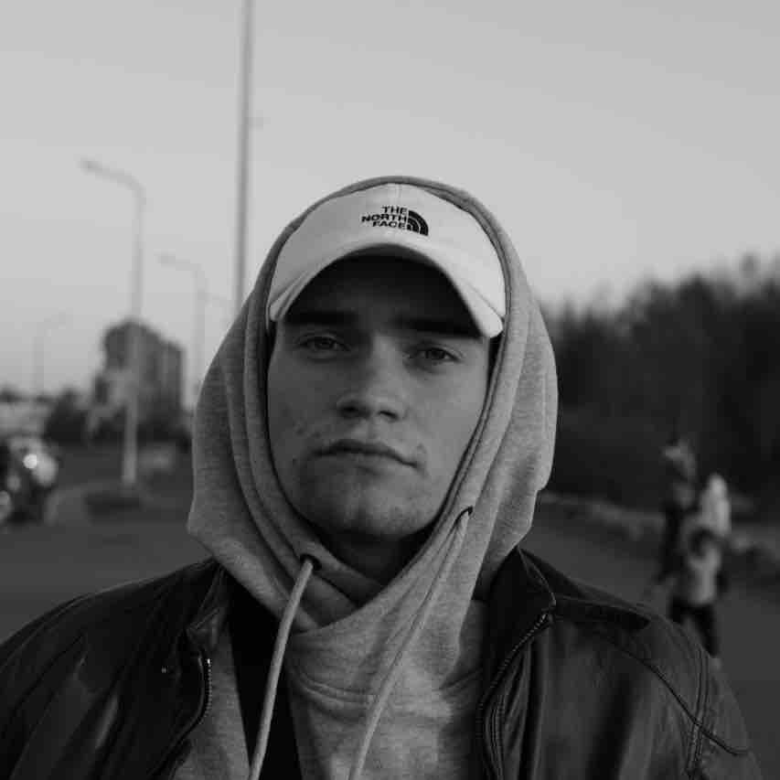 Никита Сахаров