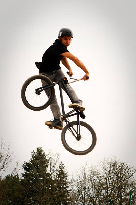 🚴🏼Экстремальные соревнования и выступления лучших российских атлетов BMX
28 августа в 18:30
В программе:
⏺️Шоукейс Ирека Ризаева
⏺️Соревнования на высоту прыжка с плоскости
⏺️Соревнования на высоту пр... | Сетка — социальная сеть от hh.ru