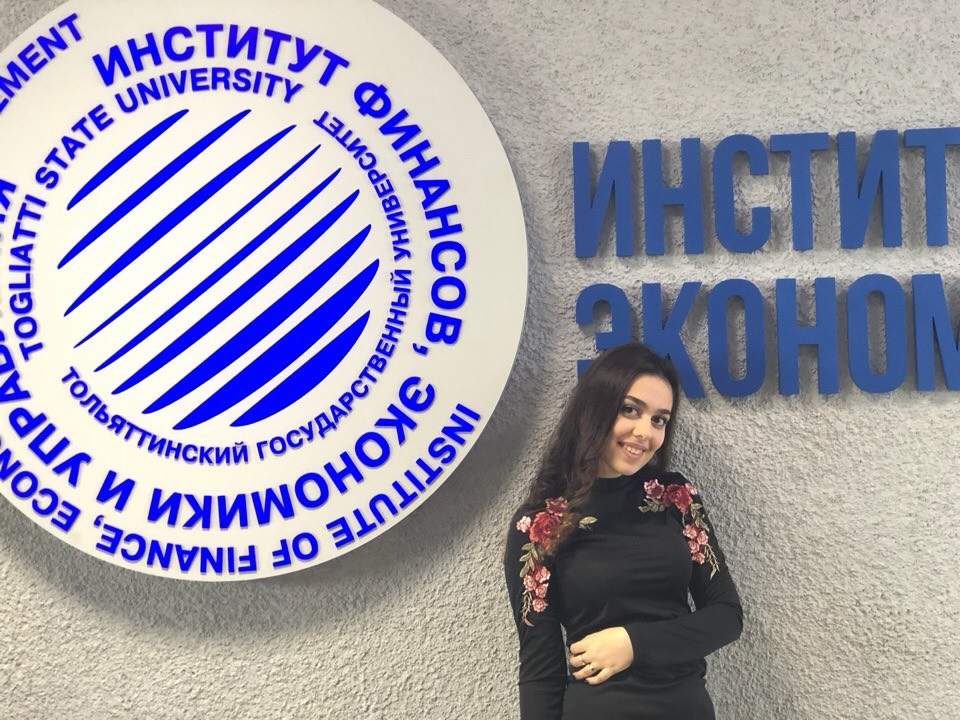 Такуш Акопян