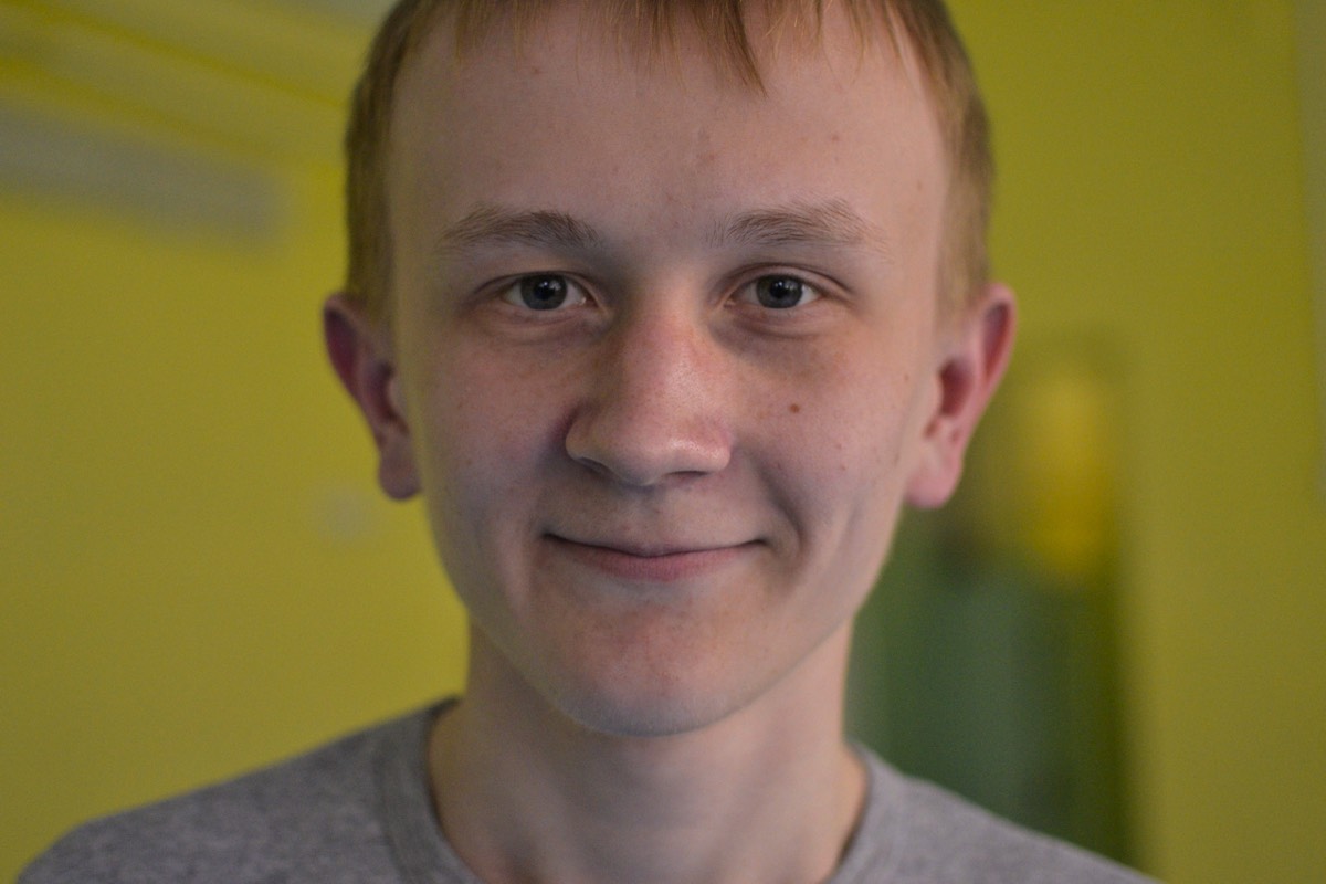 Денис Семенов