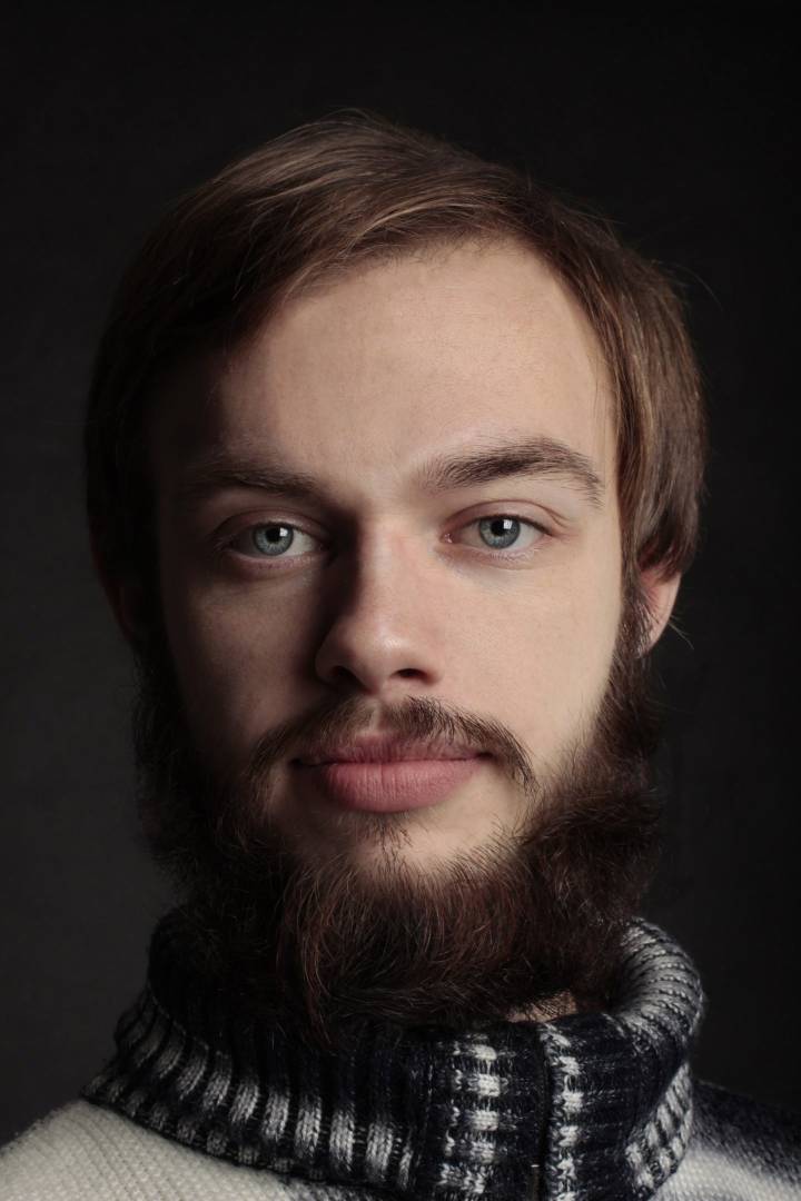 Павел Жданов