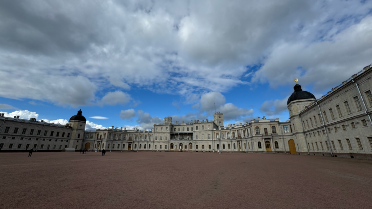 🏰 Когда тревога строит стены вместо выхода | Сетка — социальная сеть от hh.ru