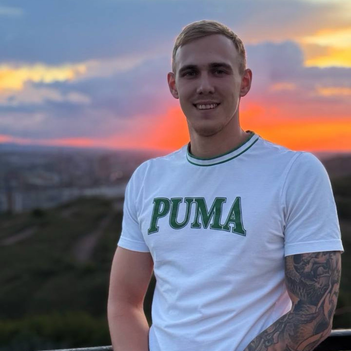 Артём Васильев | Сетка — социальная сеть от hh.ru