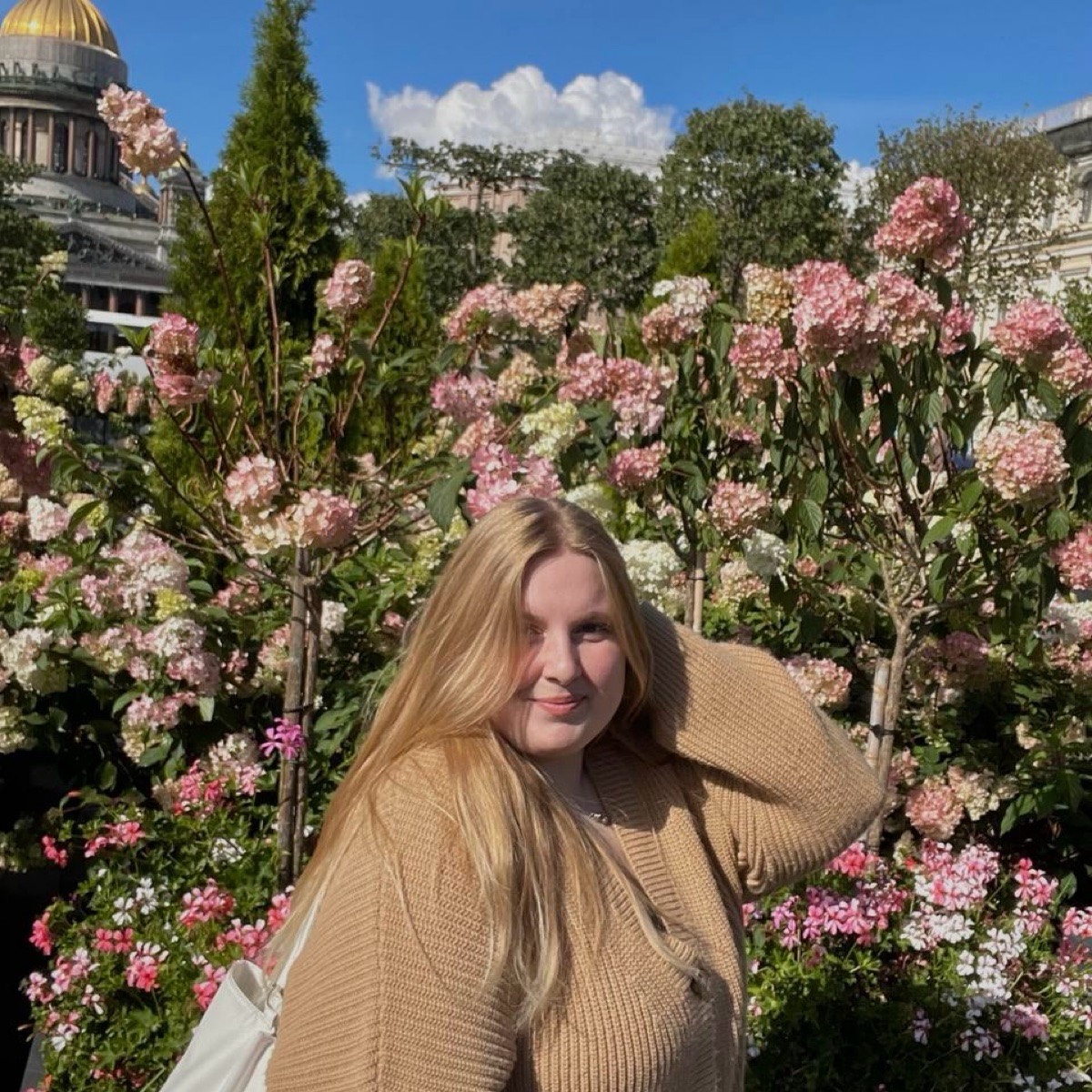 Варя Комарова | Сетка — социальная сеть от hh.ru