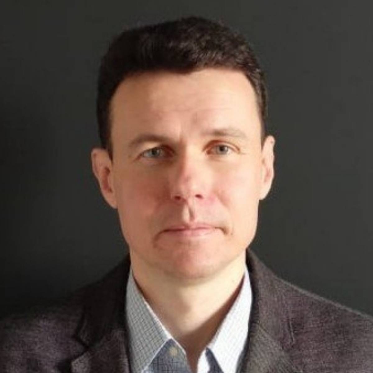 Александр Власов