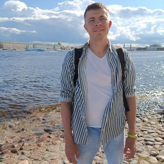 Максим Поляков