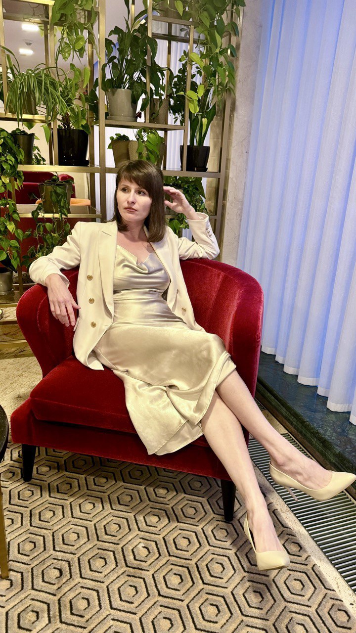 🔜🔜🔜Мысли на бегу  Пока я в плотной загрузке и не пишу сюда регулярно, оставлю короткое наблюдение.
Меня каждый раз удивляет, как быстро люди обесценивают всё, что выходит за рамки их привычного опыта | Сетка — социальная сеть от hh.ru