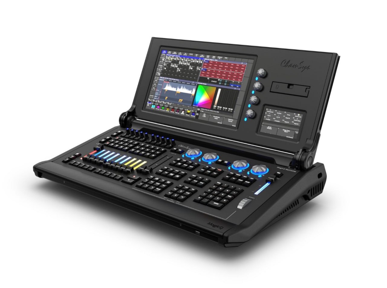 Пульт управления светом MagicQ MQ250M Stadium Console
Бренд: Chamsys
Артикул: CS100250
Наличие: 2 шт
Световая консоль MagicQ MQ250 имеет 64 DMX потока(возможно расширение до 128) | Сетка — социальная сеть от hh.ru