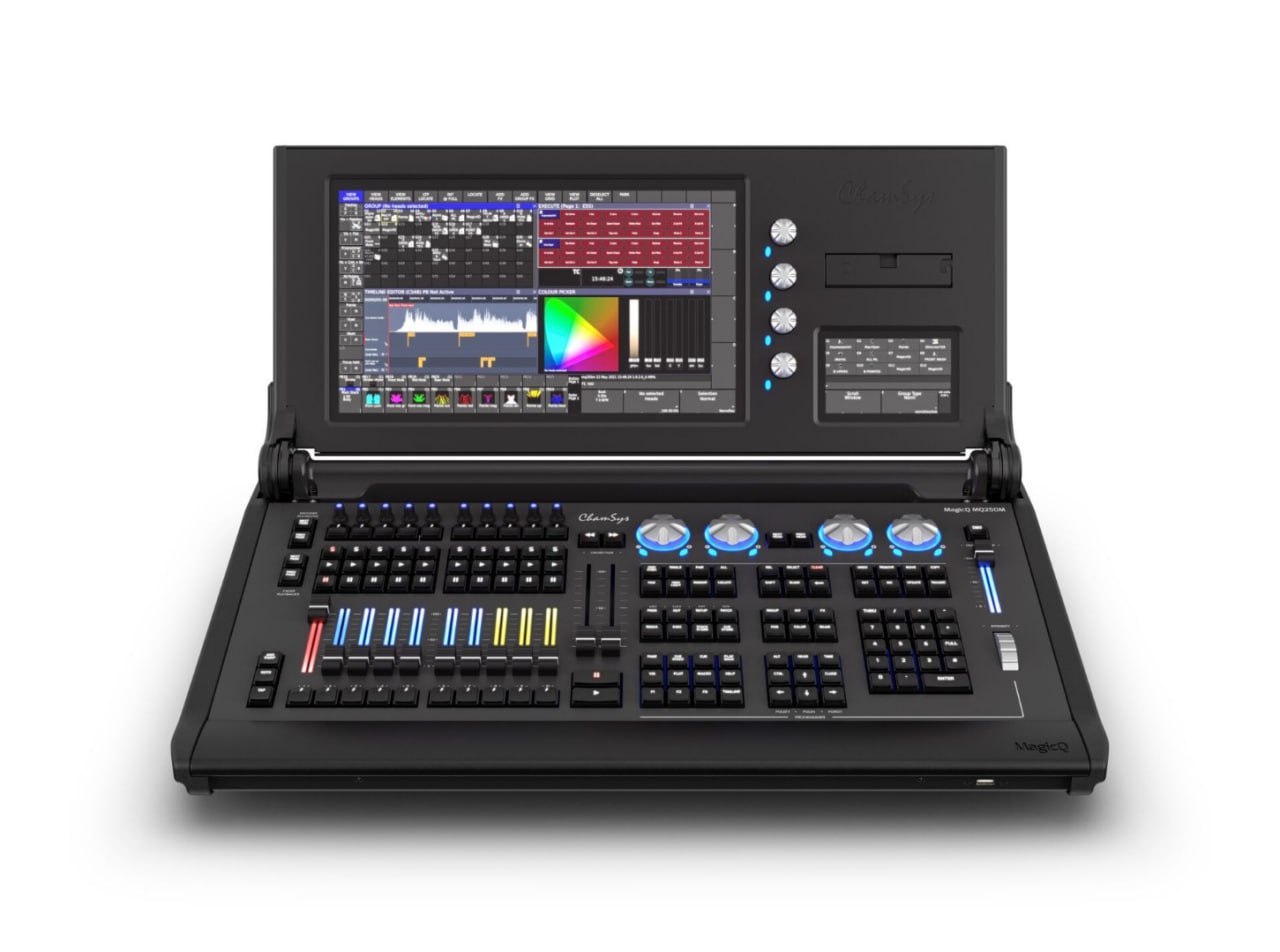 Пульт управления светом MagicQ MQ250M Stadium Console
Бренд: Chamsys
Артикул: CS100250
Наличие: 2 шт
Световая консоль MagicQ MQ250 имеет 64 DMX потока(возможно расширение до 128) | Сетка — социальная сеть от hh.ru