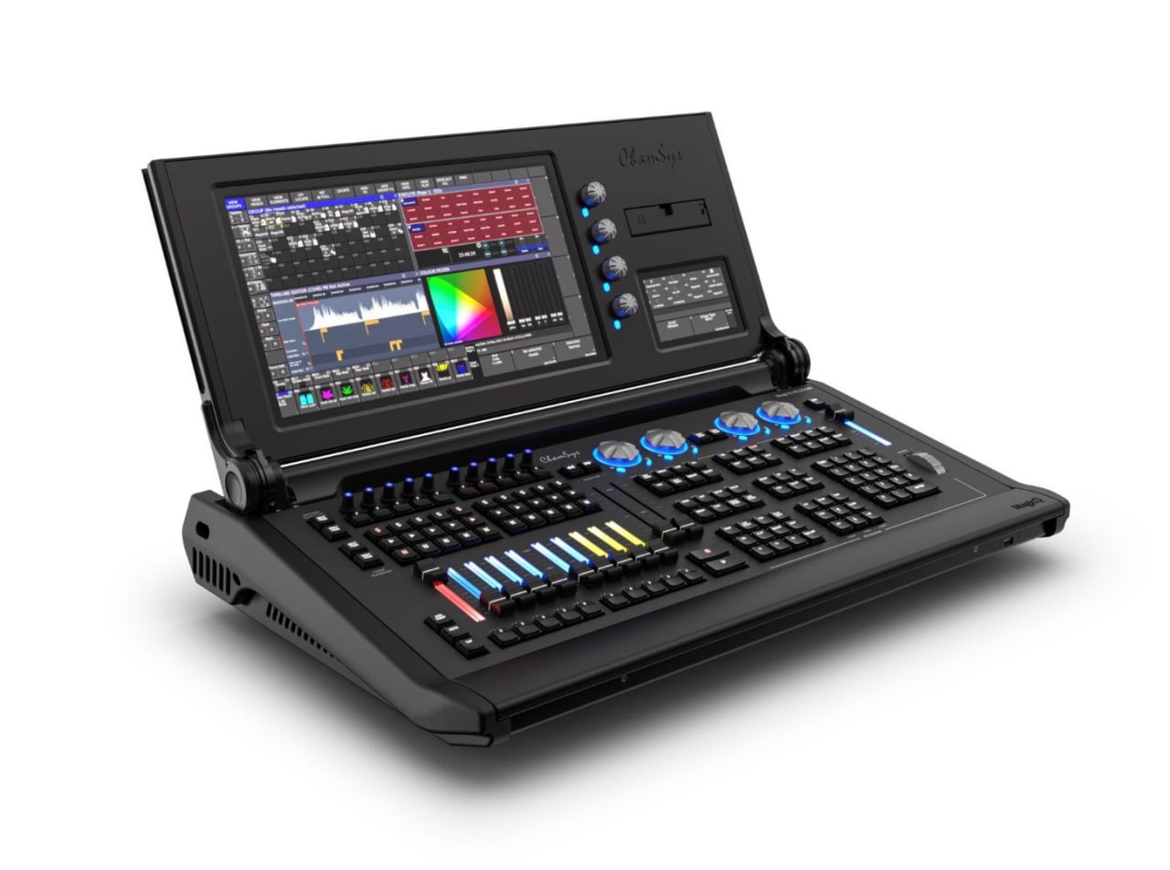 Пульт управления светом MagicQ MQ250M Stadium Console
Бренд: Chamsys
Артикул: CS100250
Наличие: 2 шт
Световая консоль MagicQ MQ250 имеет 64 DMX потока(возможно расширение до 128) | Сетка — социальная сеть от hh.ru