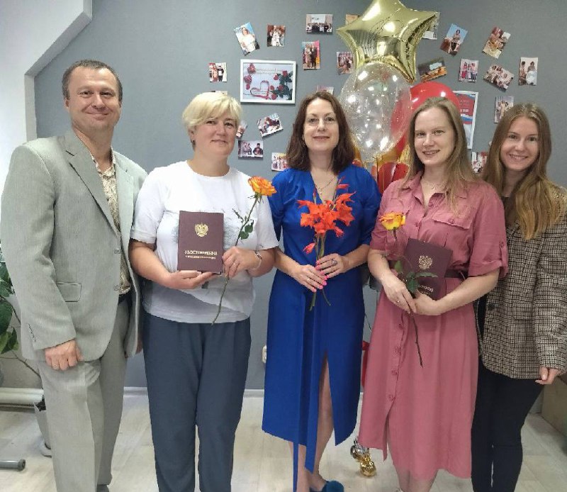 Встречайте выпускников группы «Графология для начинающих 1 потока.
В нашей команде профессионалов пополнение.
У нас не скучные лекции, а теория игры, практики и разбора букв на элементы | Сетка — социальная сеть от hh.ru