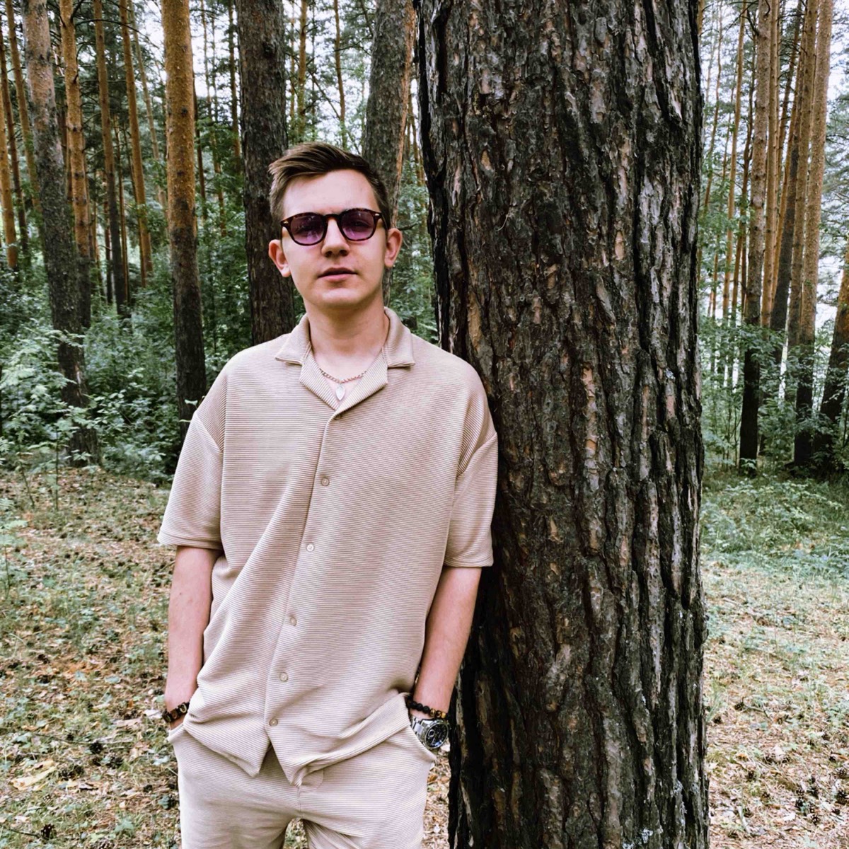 Владислав Жогин