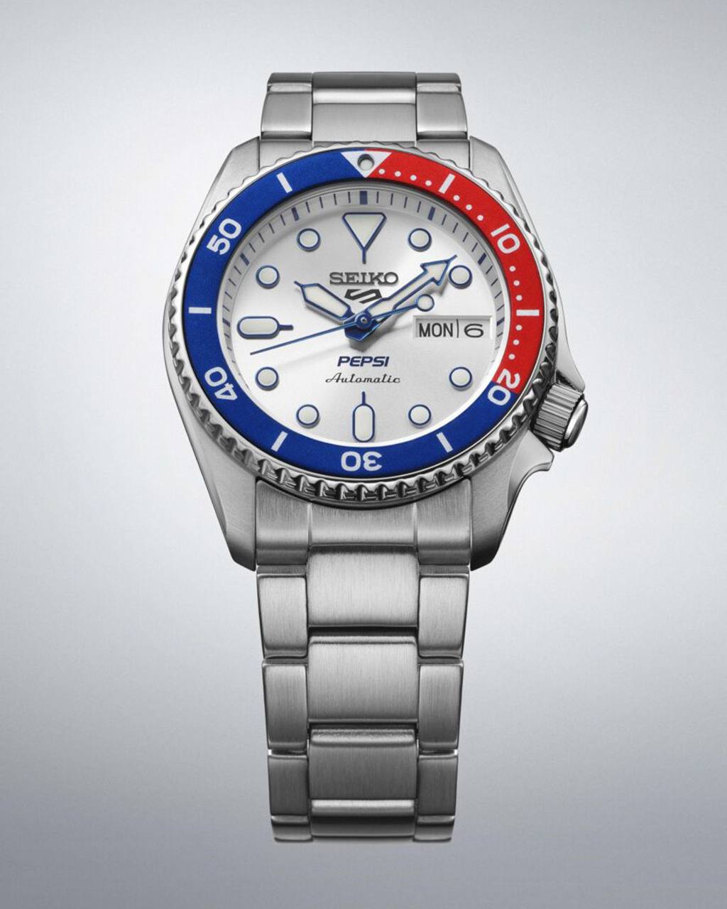 Вай, Pepsi в коллабе с брендом Seiko дропнул лимитированные часы с серебристым и черным покрытием (всего по 7 тысяч штук каждых) | Сетка — социальная сеть от hh.ru