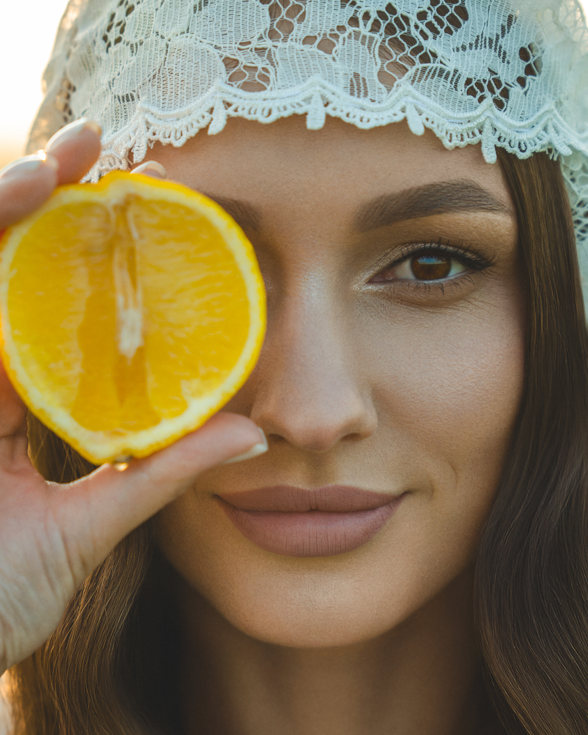 Закат, поле и одно единственное платье..🍋🌾 | Сетка — социальная сеть от hh.ru