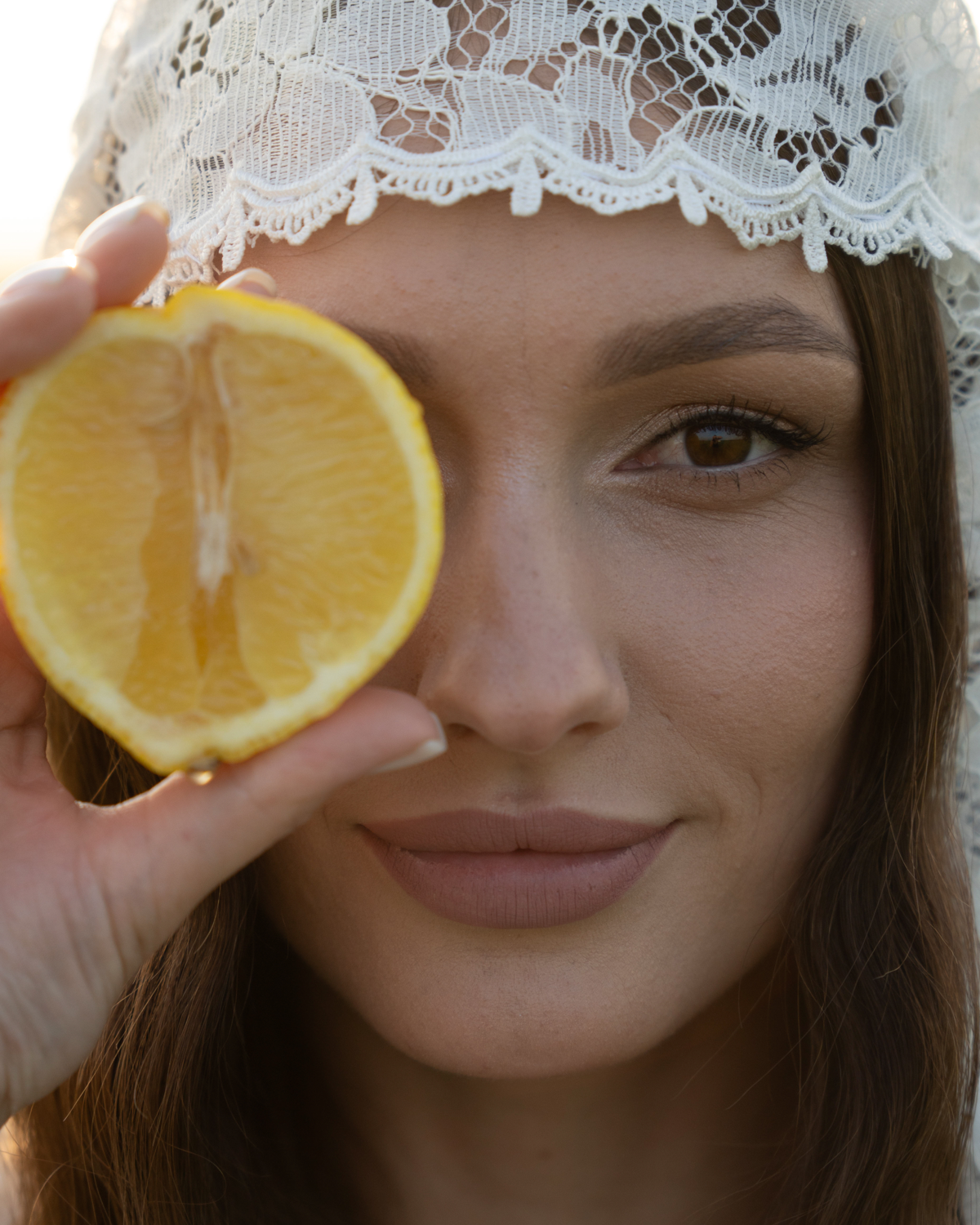 Закат, поле и одно единственное платье..🍋🌾 | Сетка — социальная сеть от hh.ru