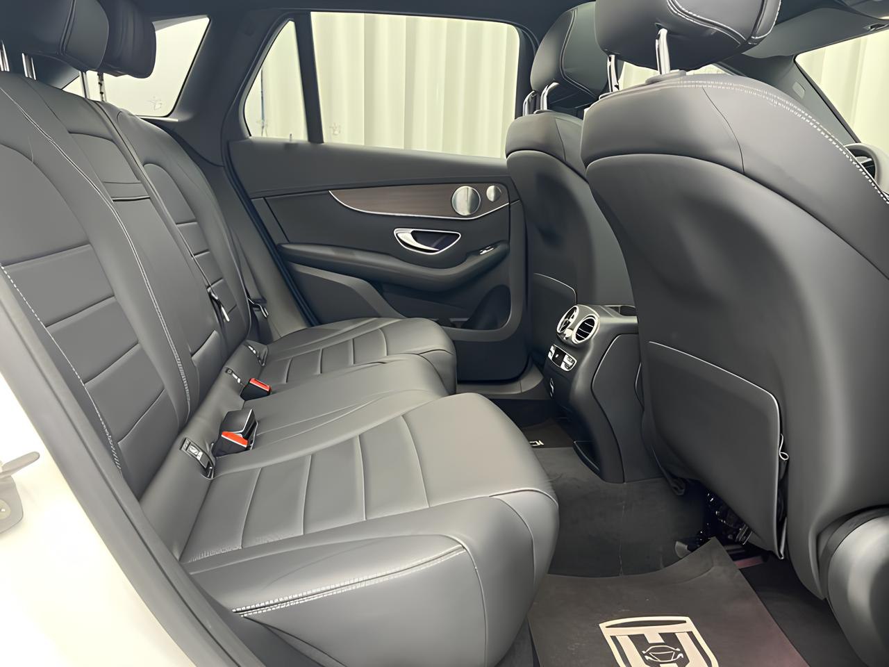 🚘Mercedes-Benz GLC 300 L 4MATIC
Премиум с правильным акцентом
✅ 2021 год Февраль
✅ Пробег всего 25 217 км
✅ Бензин 2.0 л, 258 л.с | Сетка — социальная сеть от hh.ru