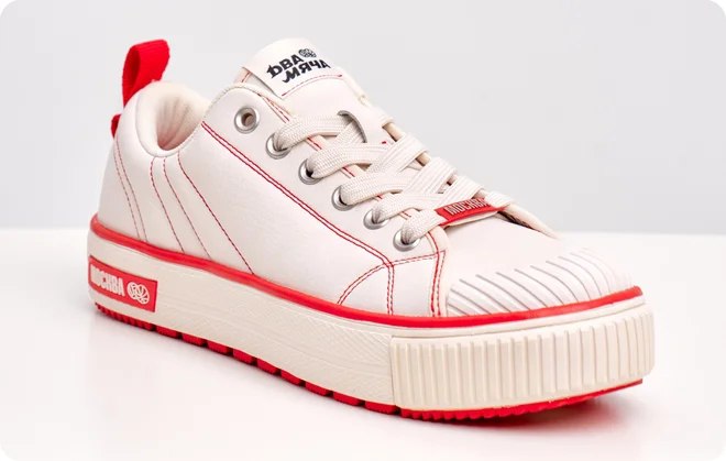 Бренд «Москва»: новая коллекция, онлайн магазин и коллаборация с «Два Мяча»
Продукцию бренда «Москва» можно заказать онлайн с доставкой через официальный сайт, созданный на базе Russpass | Сетка — социальная сеть от hh.ru