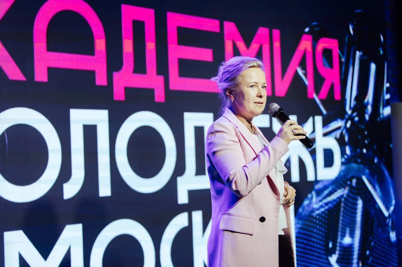 Новый учебный сезон — новые возможности⭐️
Развитие человеческого капитала совместно с проектом Комитета общественных связей и молодёжной политики разработали Академию «Молодёжь Москвы» на базе ИОК «Те... | Сетка — социальная сеть от hh.ru