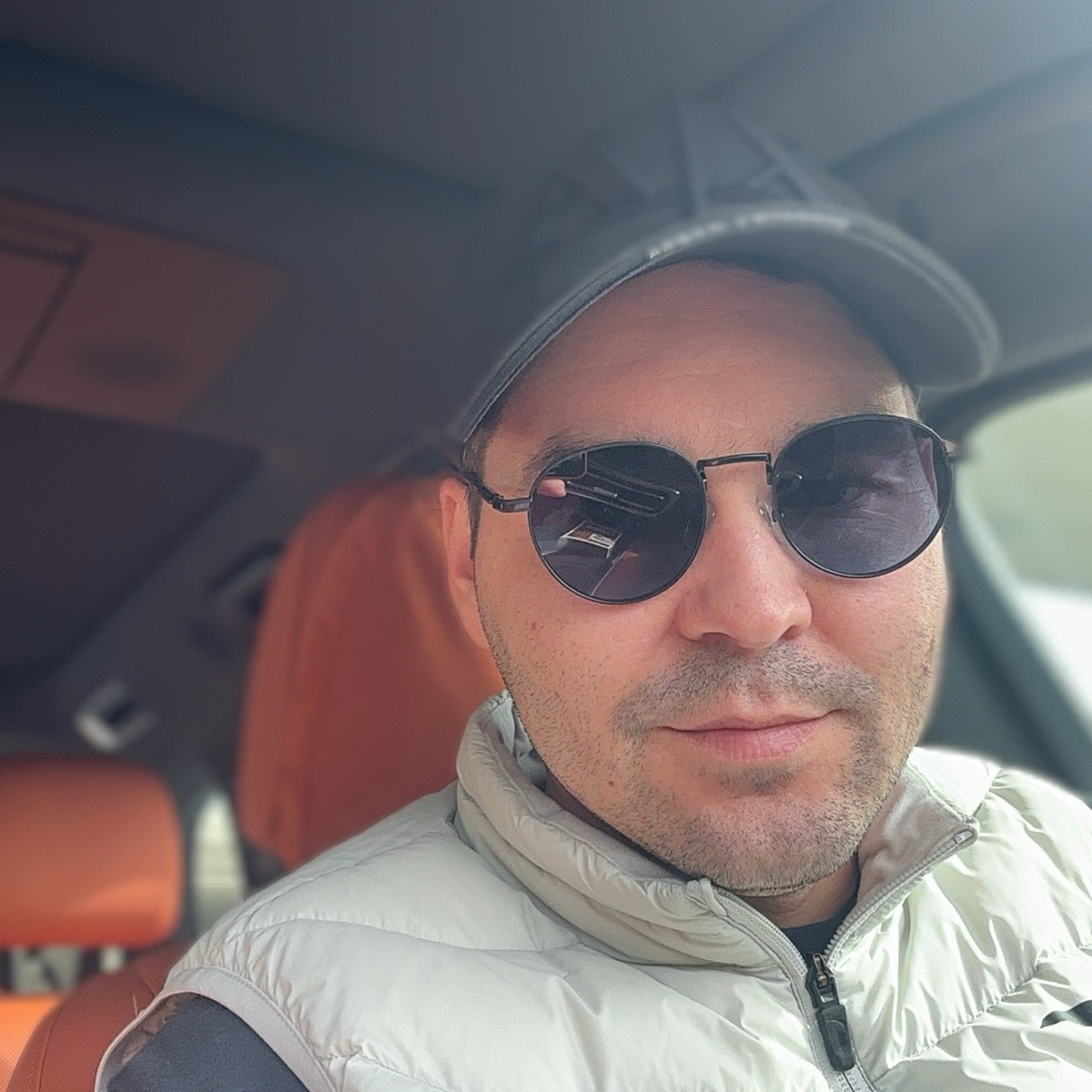 Эдуард Ризаевич