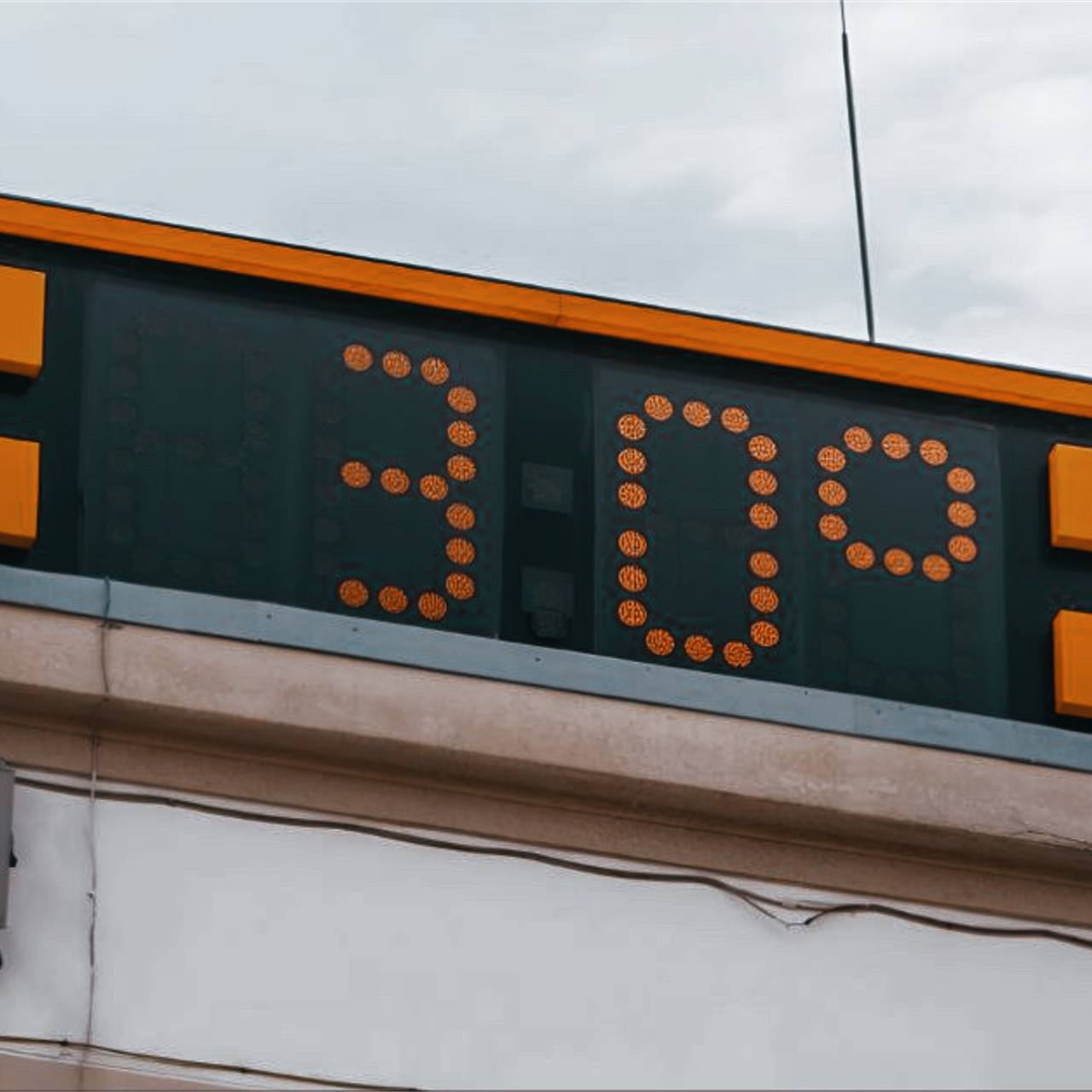 ☀️ Жаришка накроет Ставрополь
30 и 31 августа в крае установится сухая и жаркая погода. В субботу воздух прогреется до +35°, в воскресенье — до +37° | Сетка — социальная сеть от hh.ru