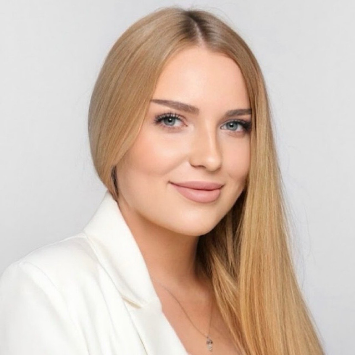 Алёна Тращенко | Сетка — социальная сеть от hh.ru