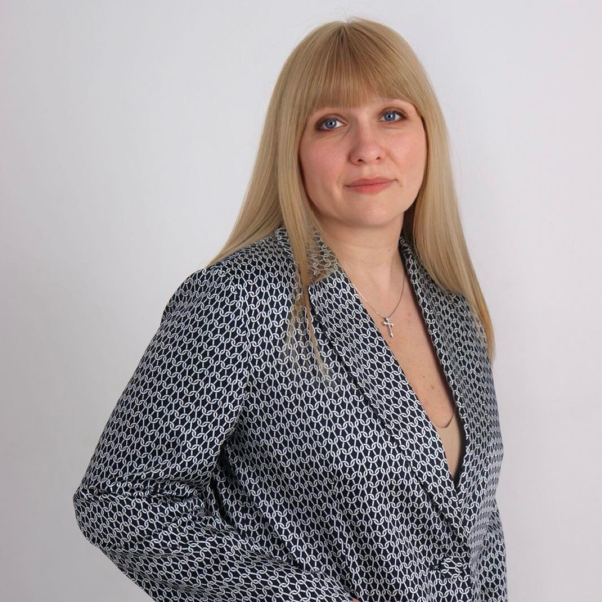 Елена Тубаях