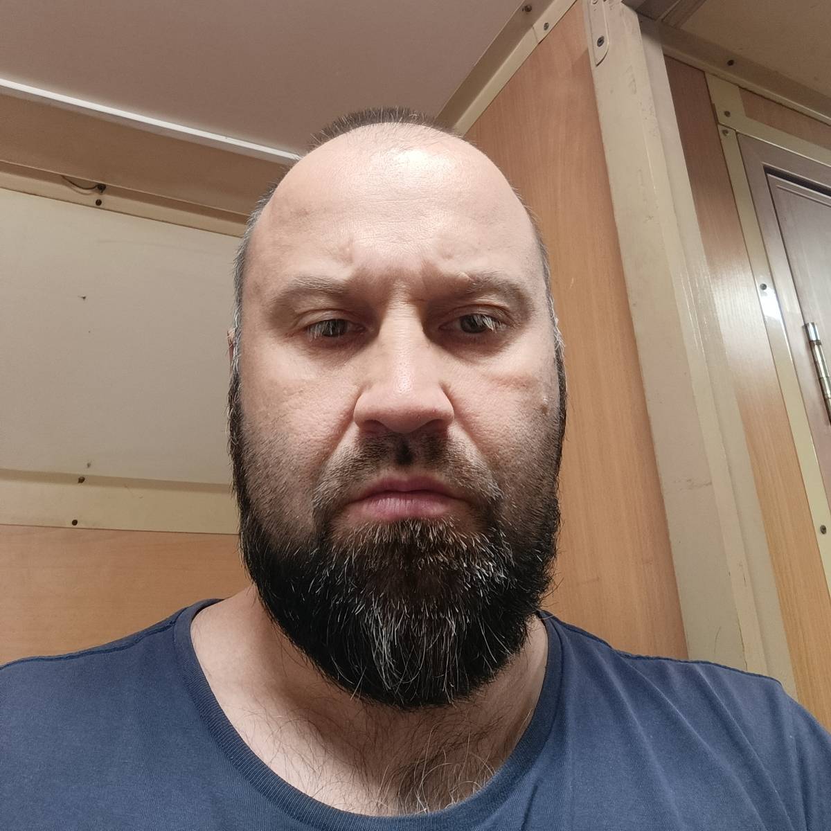 Эльвир Назаров