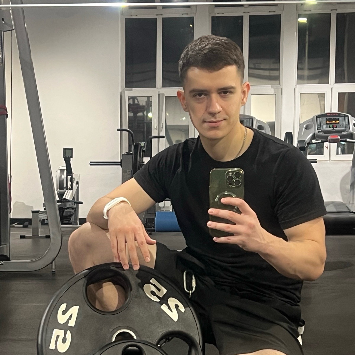 Андрей Шокуров