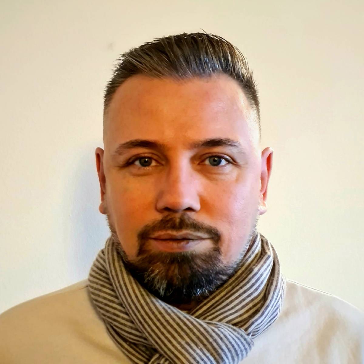 Леонид Дёмин