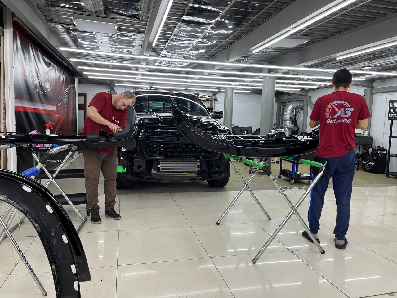 Защита и блеск вашего авто: антигравийная плёнка и керамика! 🚗✨
Мы знаем, как важно сохранить ваш автомобиль в идеальном состоянии, особенно при ежедневной езде по городу | Сетка — социальная сеть от hh.ru