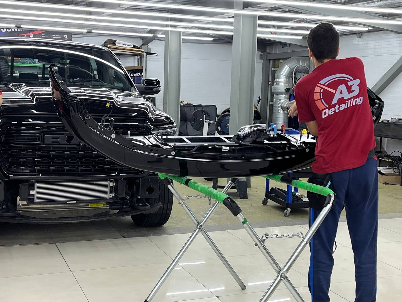 Защита и блеск вашего авто: антигравийная плёнка и керамика! 🚗✨
Мы знаем, как важно сохранить ваш автомобиль в идеальном состоянии, особенно при ежедневной езде по городу | Сетка — социальная сеть от hh.ru