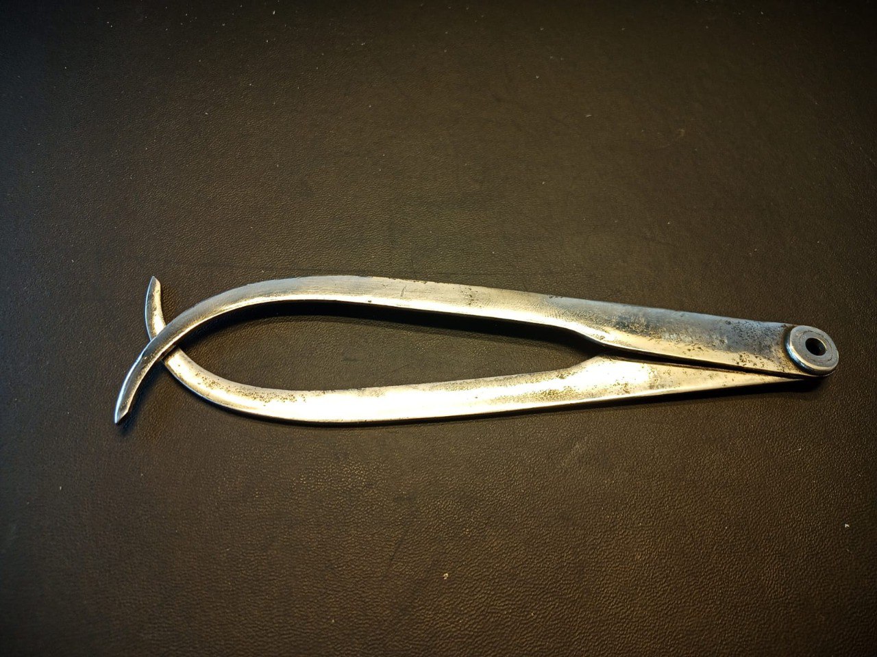 Кронциркуль: инструмент для истинных мастеров
Какой идеальный подарок 🎁сделает счастливым человека, увлечённого резьбой и токарной работой? Конечно же, качественный инструмент!⚒️ Огромное спасибо @dem... | Сетка — социальная сеть от hh.ru