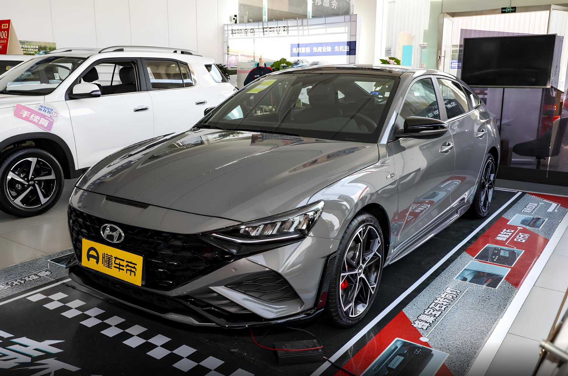 🚘Hyundai Lafesta N-Line DLX Deluxe Edition
🇨🇳Новый авто из Китая
✅ Бензин 1.5 л, 200 л.с | Сетка — социальная сеть от hh.ru
