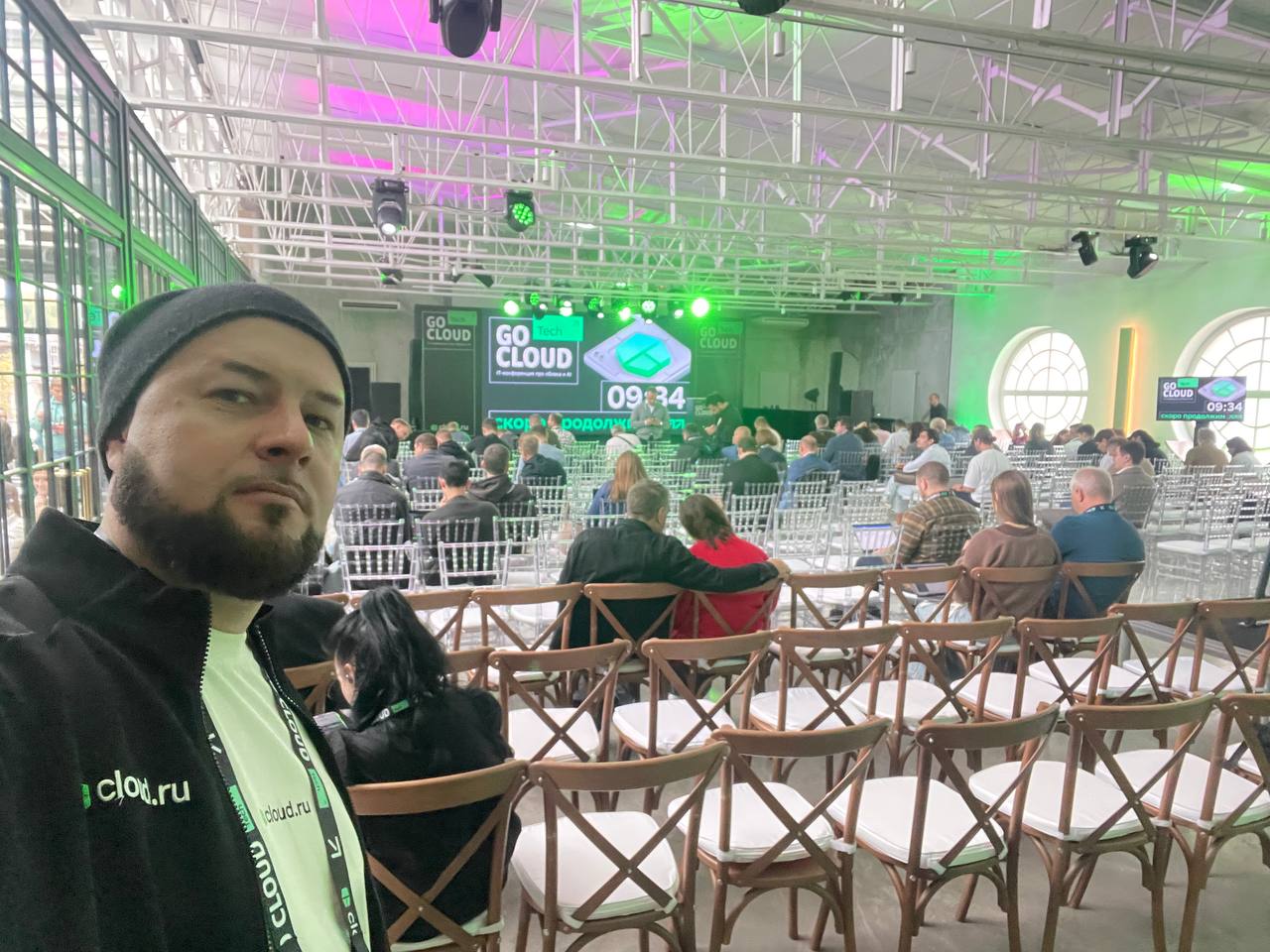 Вот вам GoCloud Tech вайб. Сегодня тут весь день. | Сетка — социальная сеть от hh.ru